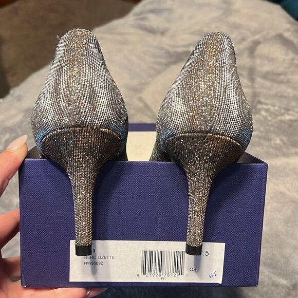 Stuart Weiztman Gold/Copper Heels - Picture 6 of 7